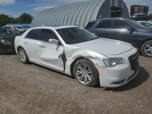 2016 CHRYSLER 300 LIMITED  