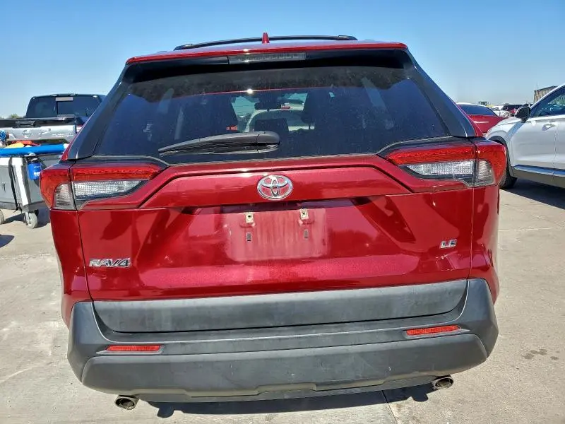 2019 TOYOTA RAV4 LE  