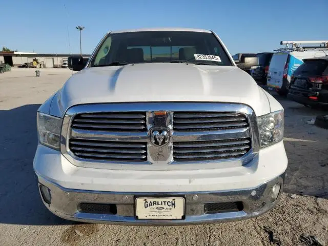 2016 RAM 1500 SLT