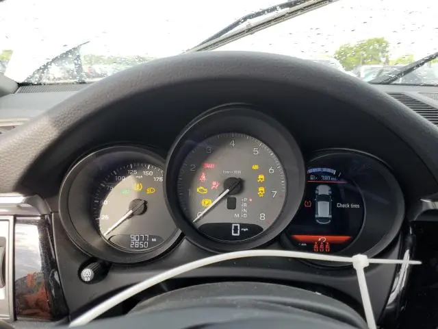 2024 PORSCHE MACAN S