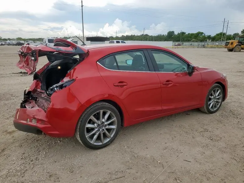 2018 MAZDA 3 TOURING  