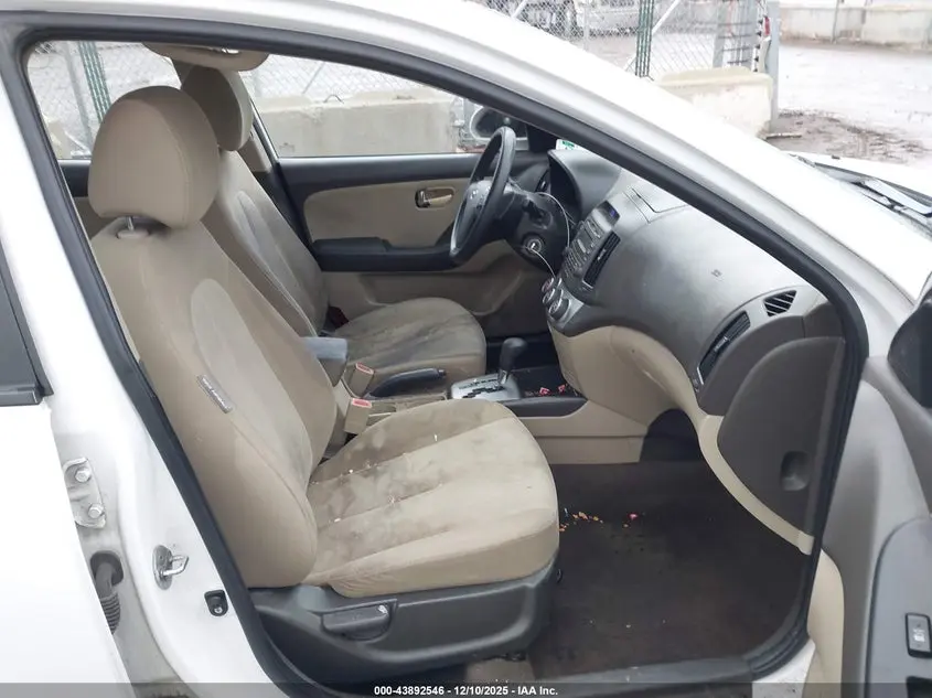 2010 HYUNDAI ELANTRA GLS