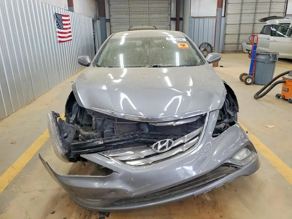 2013 HYUNDAI SONATA SE  