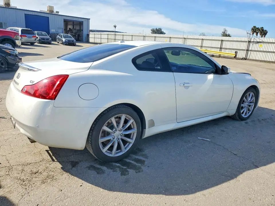 2012 INFINITI G37 BASE  
