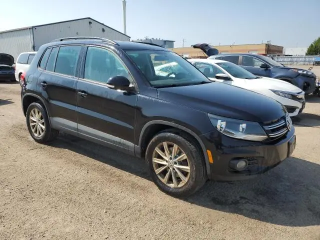 2013 VOLKSWAGEN TIGUAN S  