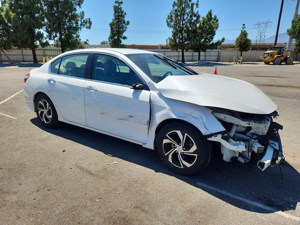2017 HONDA ACCORD LX  