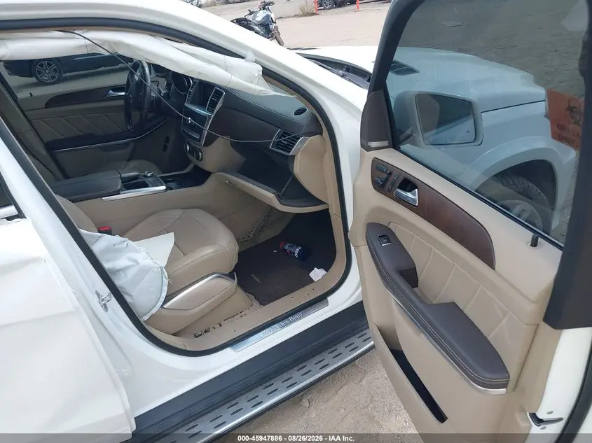 2015 MERCEDES-BENZ GL 550 4MATIC