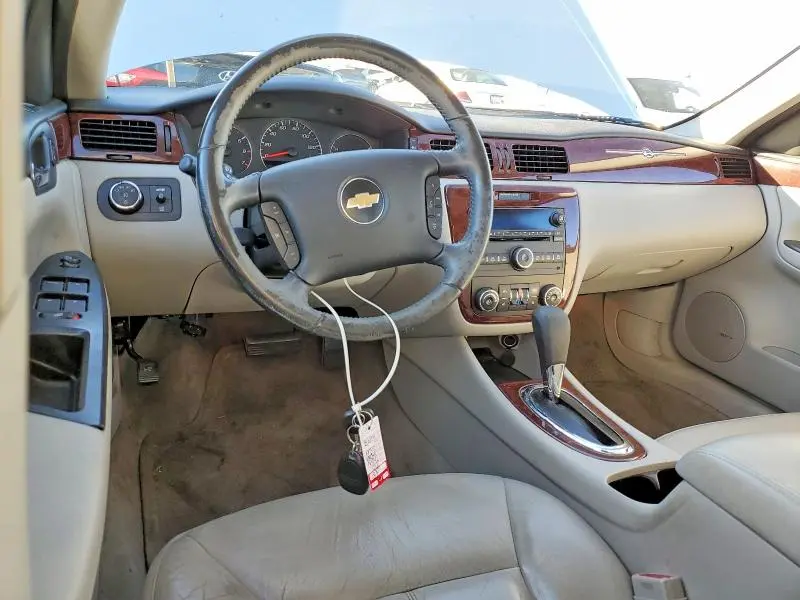 2010 CHEVROLET IMPALA LT  