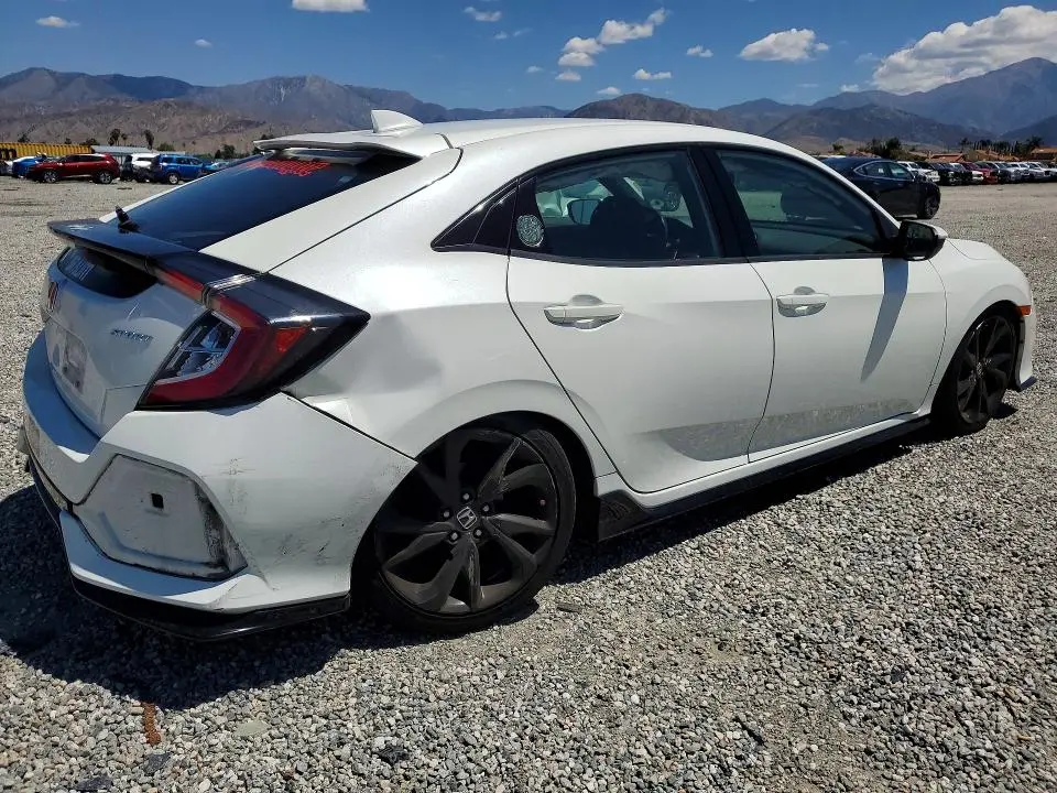 2018 HONDA CIVIC SPORT  