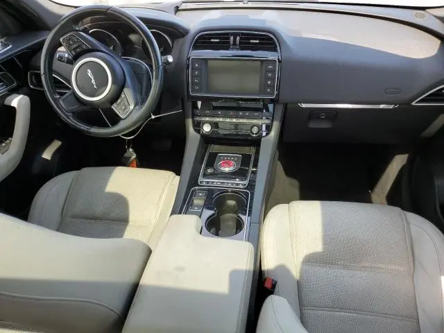 2017 JAGUAR F-PACE PRESTIGE  
