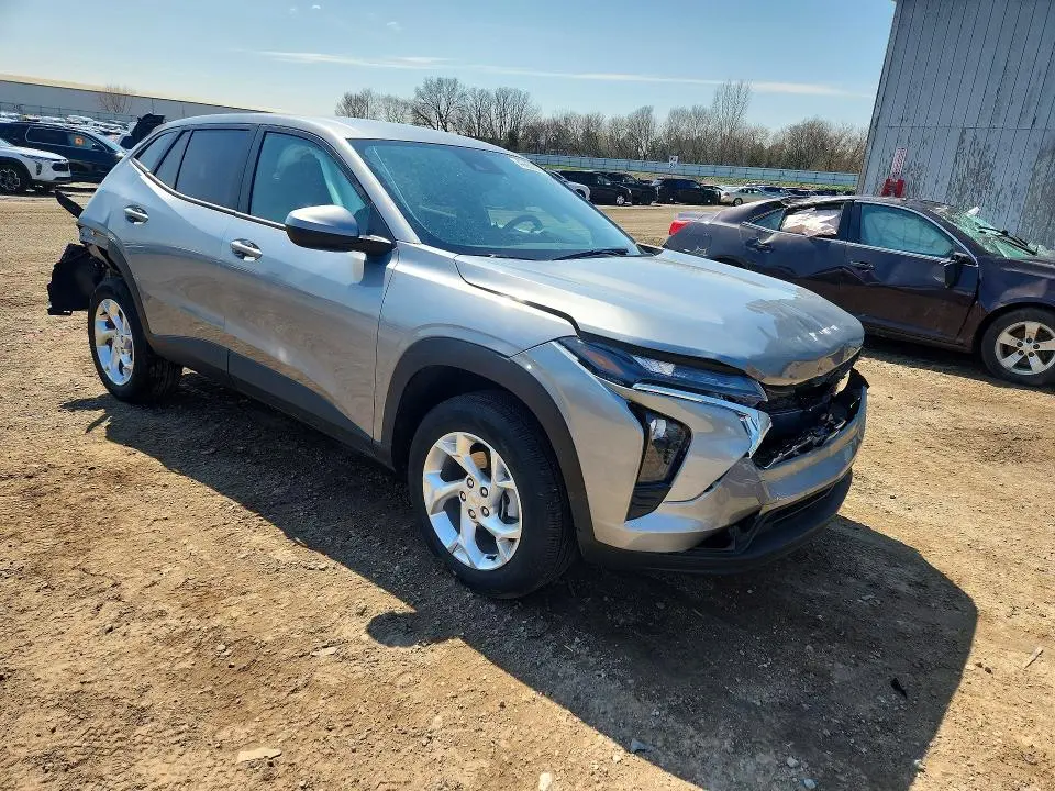 2024 CHEVROLET TRAX LS  