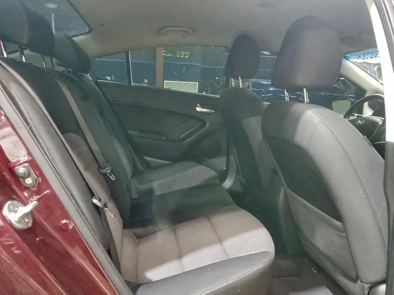 2017 KIA FORTE LX  