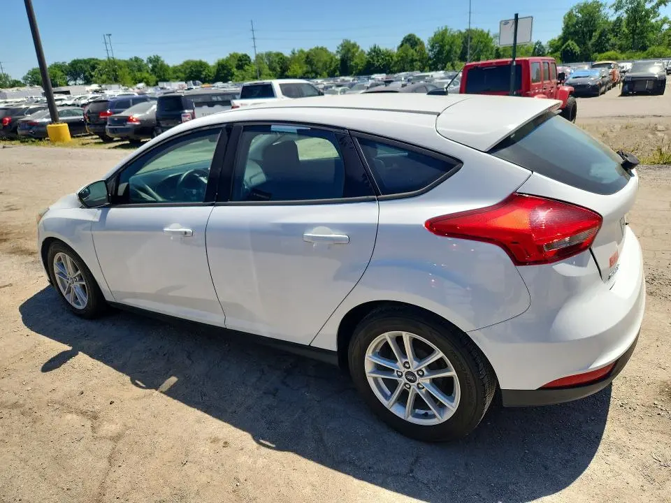 2017 FORD FOCUS SE  
