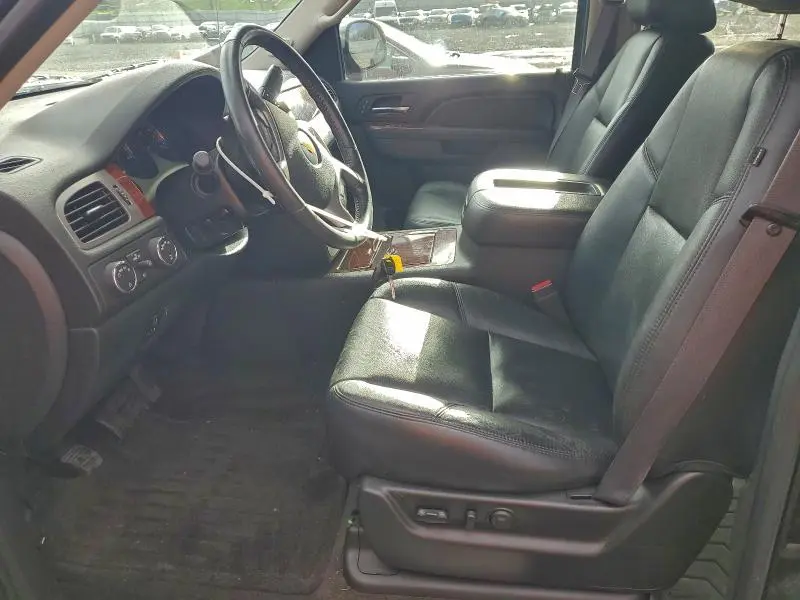 2011 CHEVROLET AVALANCHE LTZ  