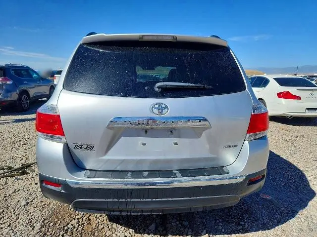 2013 TOYOTA HIGHLANDER PLUS  