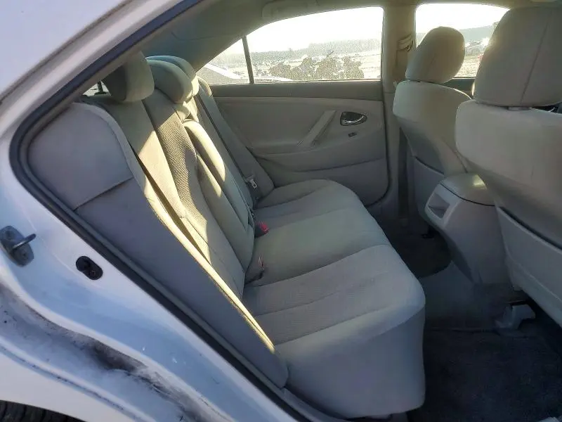 2011 TOYOTA CAMRY BASE  