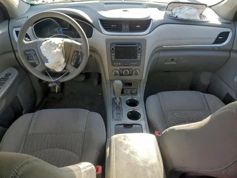 2016 CHEVROLET TRAVERSE LS  