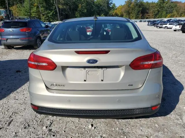 2015 FORD FOCUS SE  