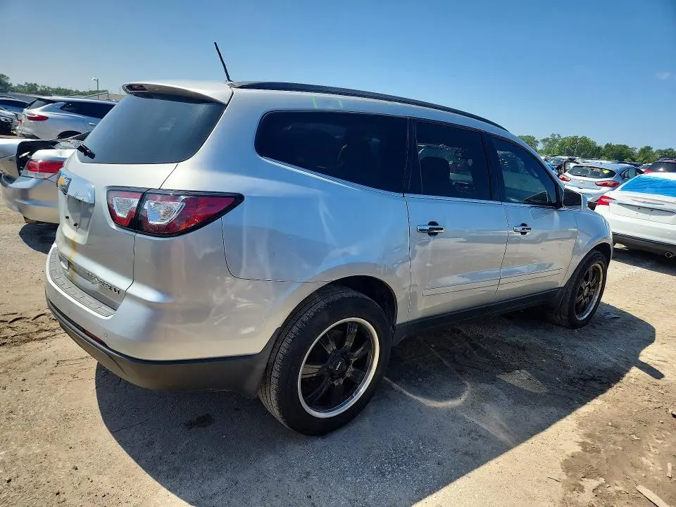2015 CHEVROLET TRAVERSE LT  