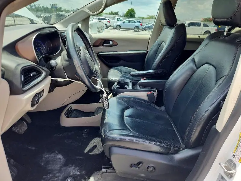 2017 CHRYSLER PACIFICA TOURING L  