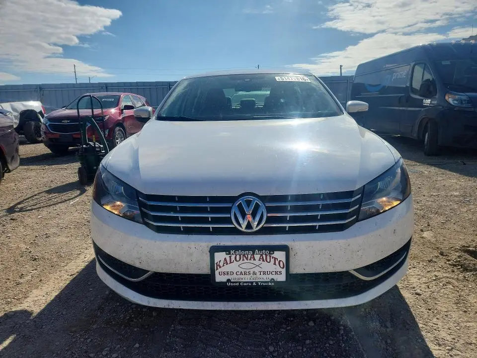2014 VOLKSWAGEN PASSAT SE  