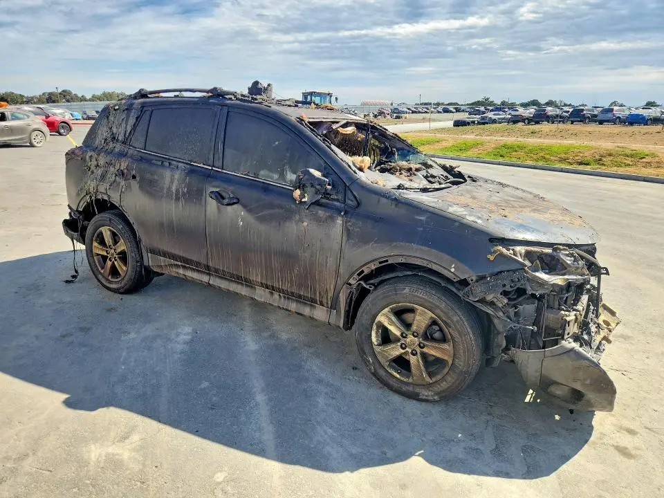 2014 TOYOTA RAV4 XLE  