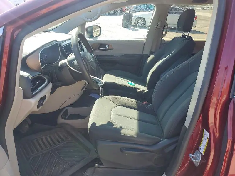 2020 CHRYSLER VOYAGER L  