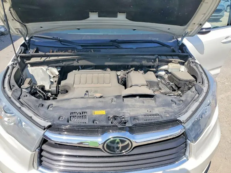 2015 TOYOTA HIGHLANDER LIMITED  