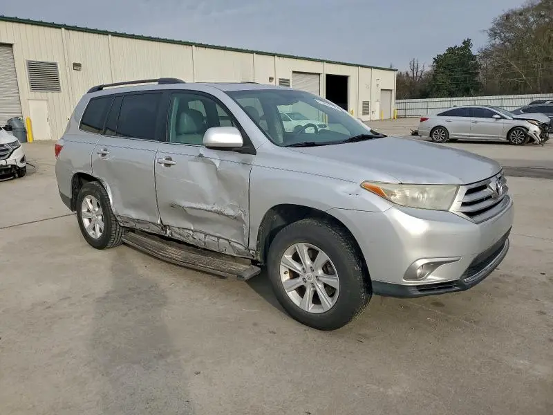 2012 TOYOTA HIGHLANDER BASE  