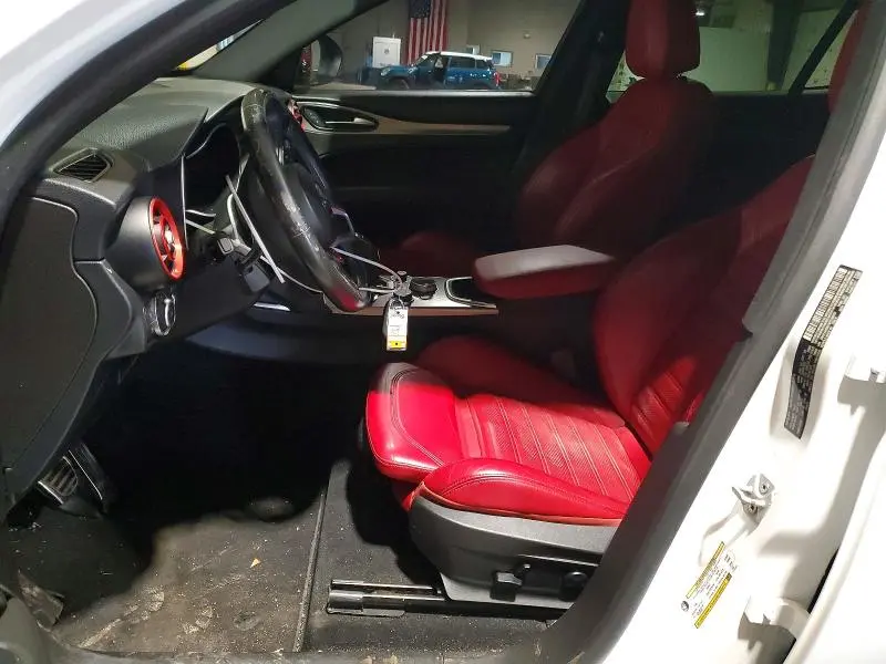 2022 ALFA ROMEO STELVIO TI  