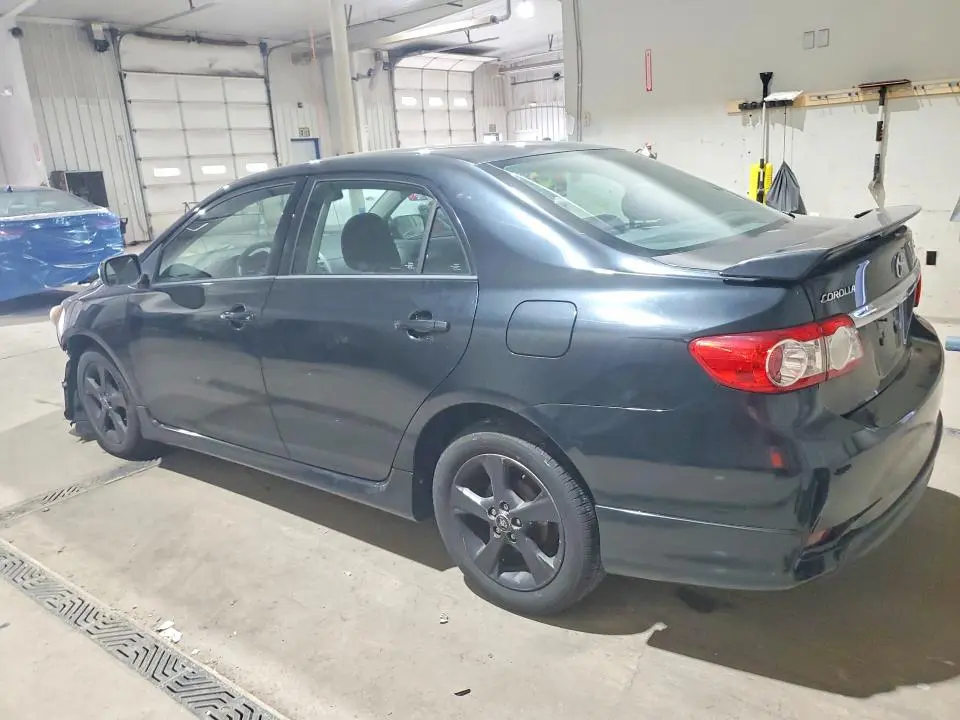 2013 TOYOTA COROLLA S  