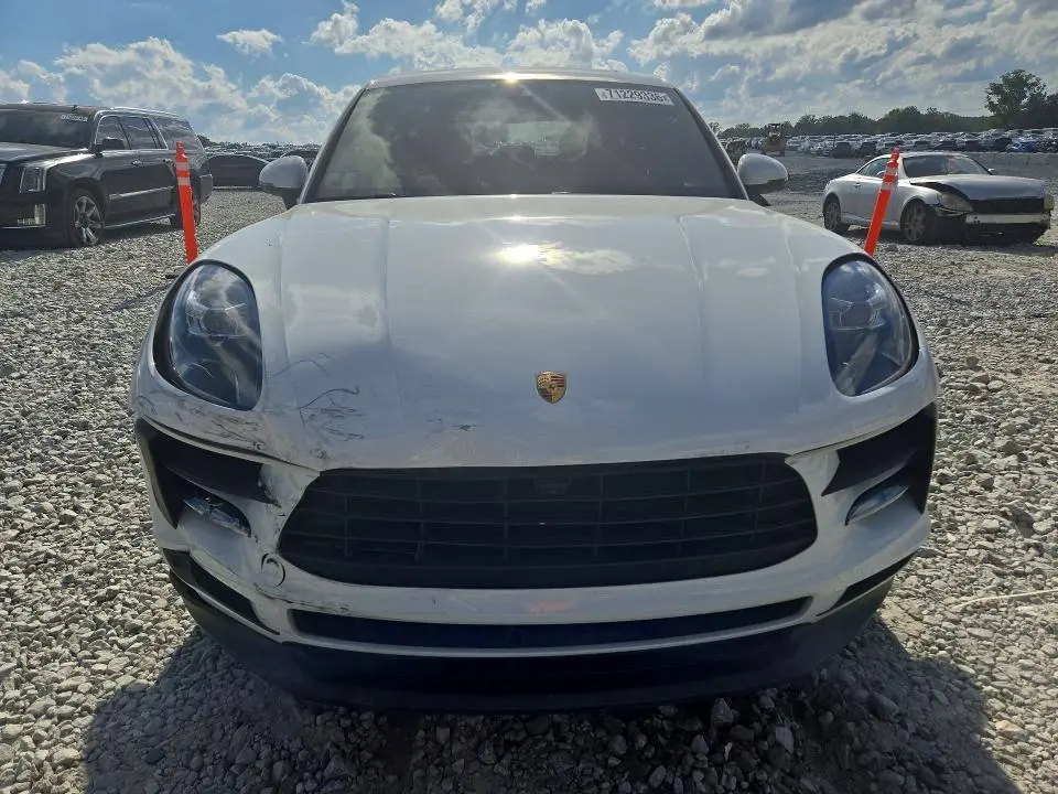 2020 PORSCHE MACAN   