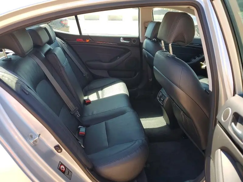 2016 KIA CADENZA LUXURY  