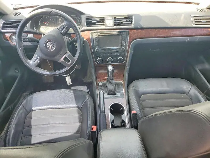 2013 VOLKSWAGEN PASSAT SEL  