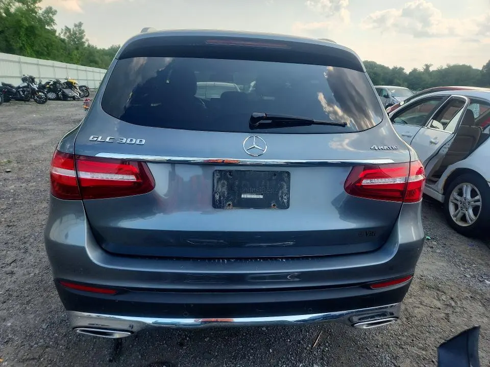 2018 MERCEDES-BENZ GLC 300 4MATIC  