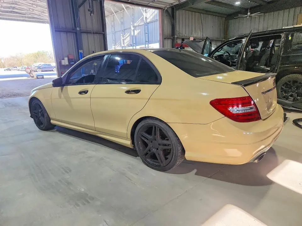 2013 MERCEDES-BENZ C 250  