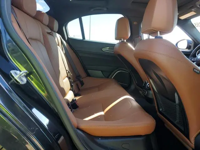 2023 ALFA ROMEO GIULIA TI  