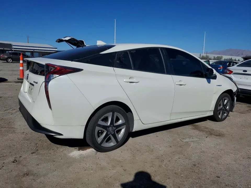 2016 TOYOTA PRIUS THREE TOURING  