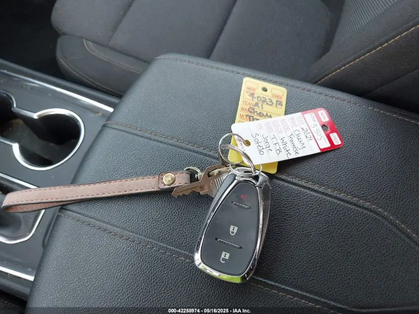 2021 CHEVROLET TRAVERSE FWD LT CLOTH