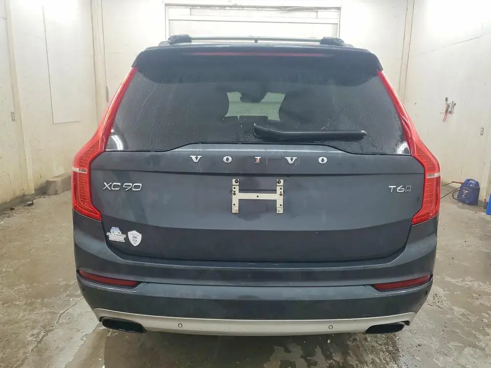 2016 VOLVO XC90 T6  