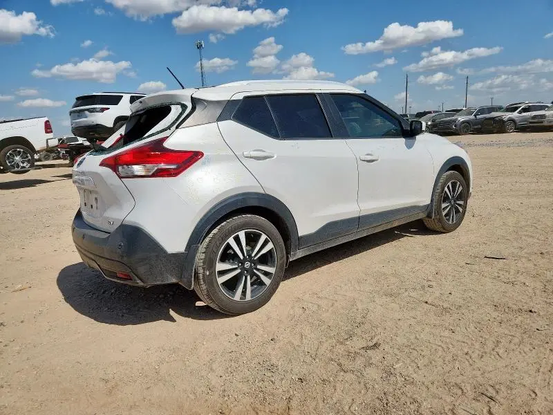 2020 NISSAN KICKS SV  