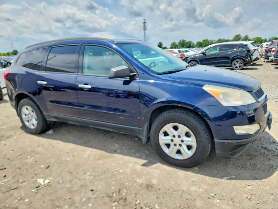 2012 CHEVROLET TRAVERSE LS  
