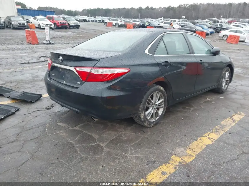 2017 TOYOTA CAMRY SE