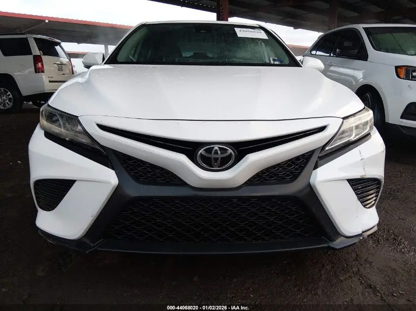 2019 TOYOTA CAMRY SE