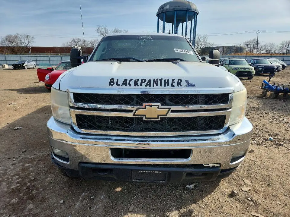 2011 CHEVROLET SILVERADO K2500 HEAVY DUTY LT  