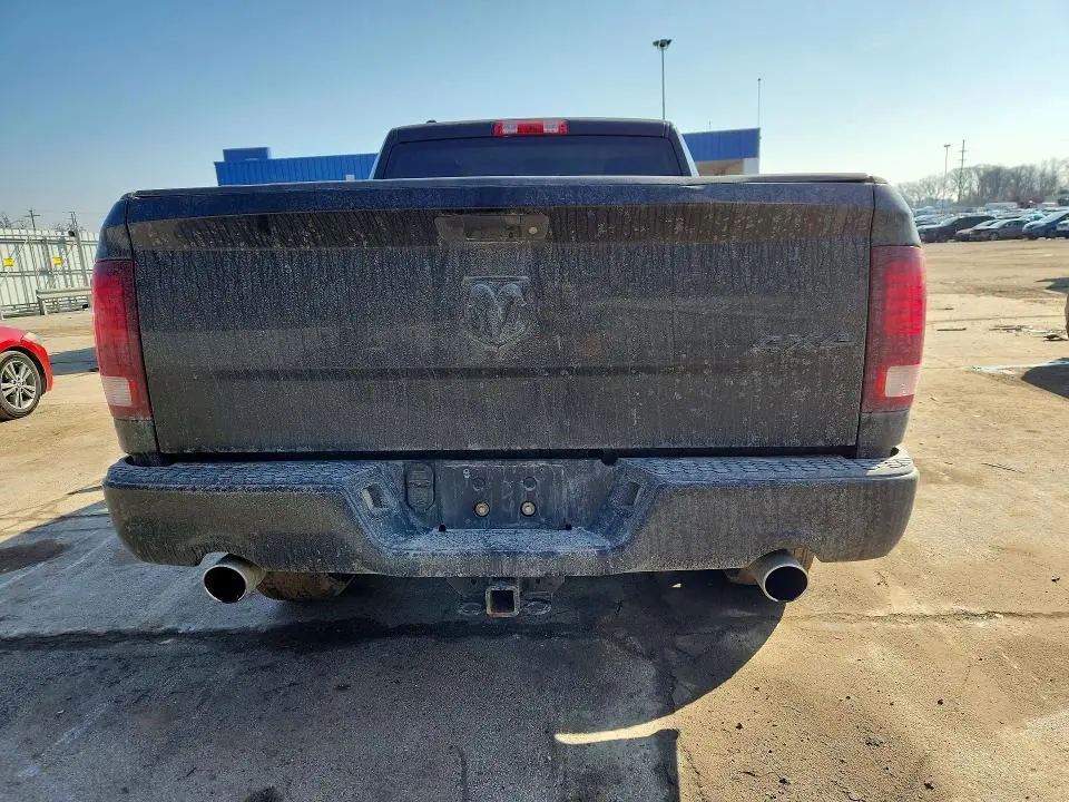 2014 RAM 1500 ST  
