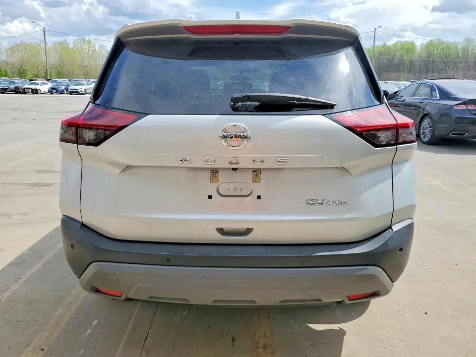 2021 NISSAN ROGUE SV  