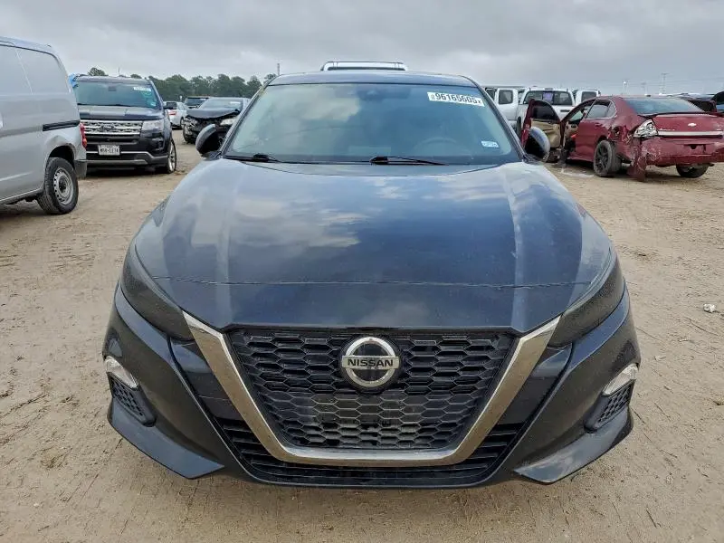2020 NISSAN ALTIMA SR  