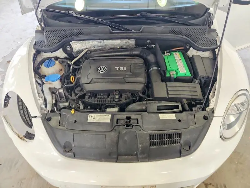 2015 VOLKSWAGEN BEETLE 1.8T  