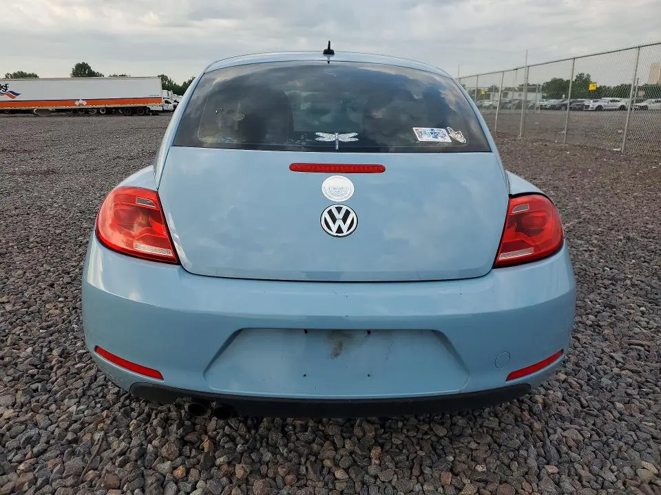 2012 VOLKSWAGEN BEETLE   